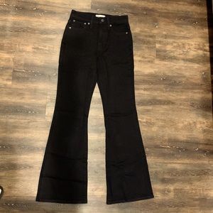 Women’s 24 Madewell black flare jeans